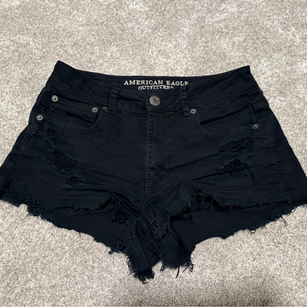 AE black high rise festival shorts size 6